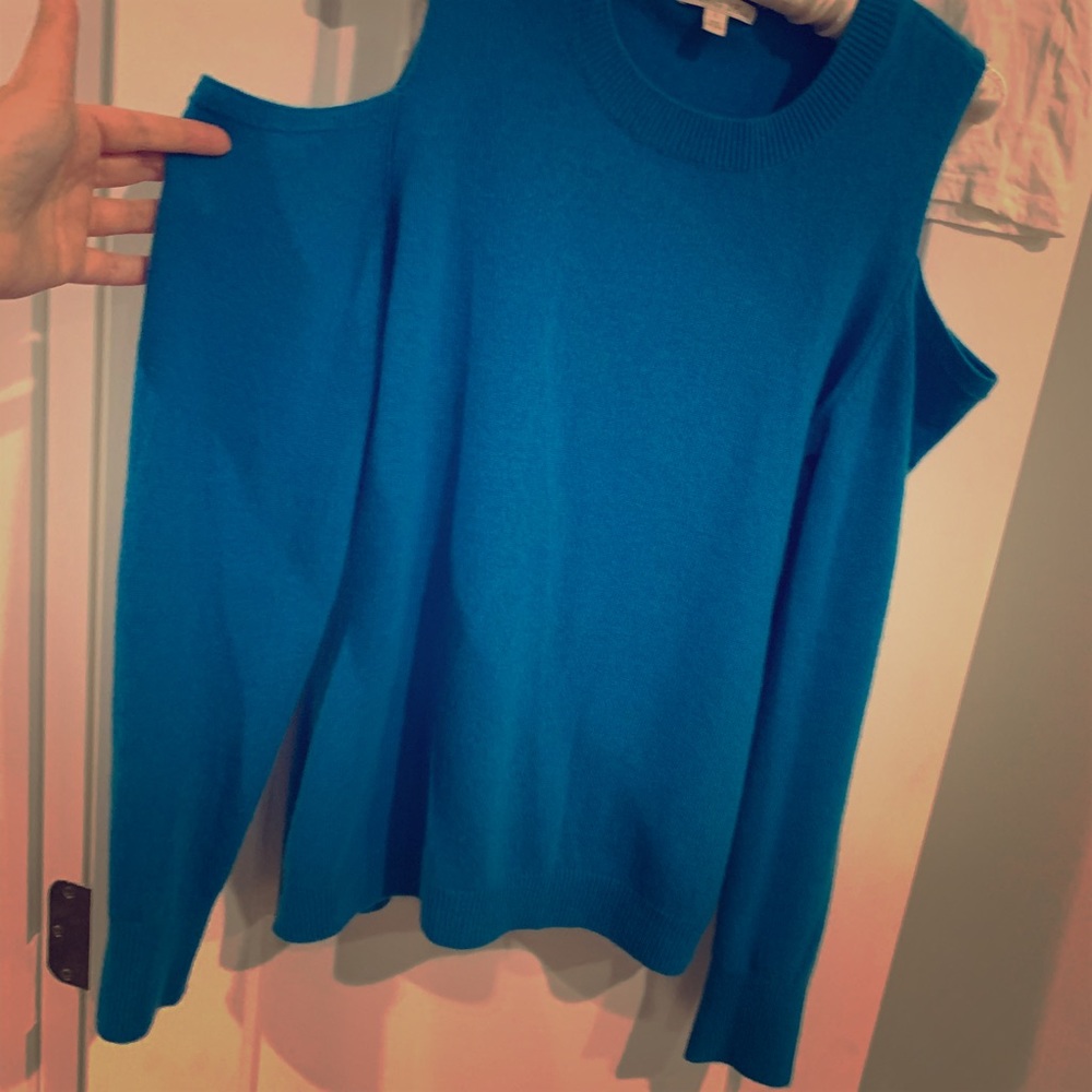 Cashmere peekaboo sleeve sweater